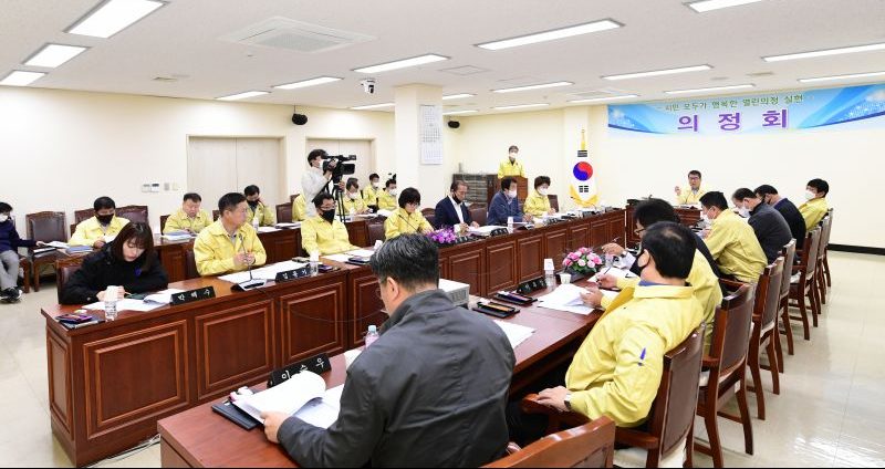 김천시의회, 국외연수비 전액 반납
