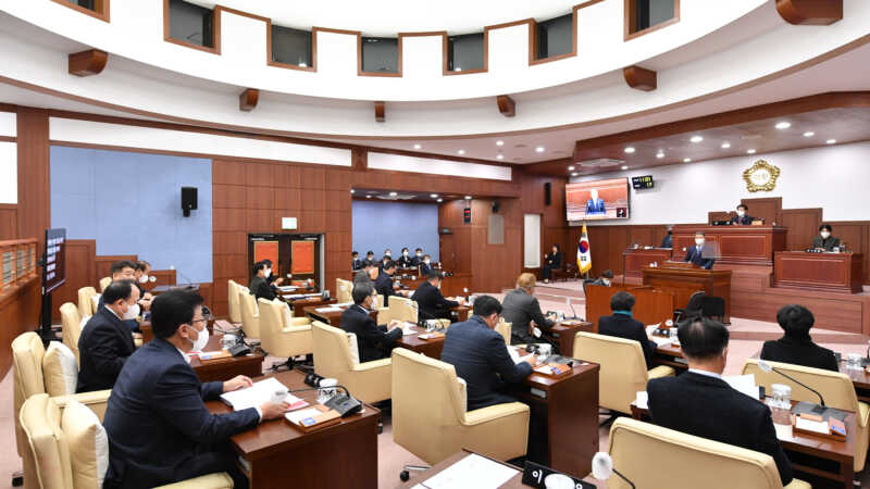 김천시의회, 1조 3,050억원 새해 예산안 의결