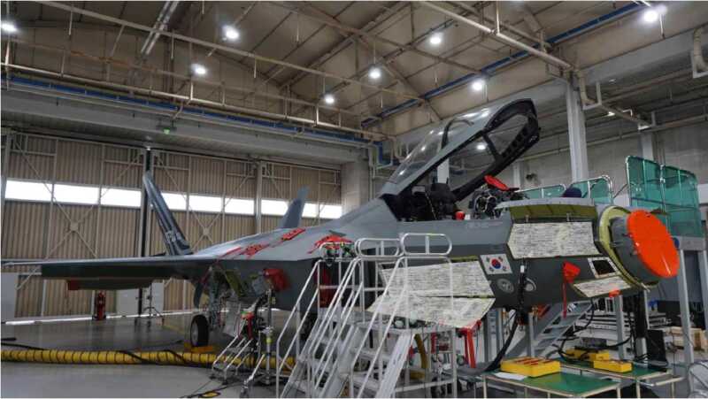 한화시스템, 한국형 전투기(KF-21)에 ‘AESA레이다’ 탑재… 본격 비행시험 착수